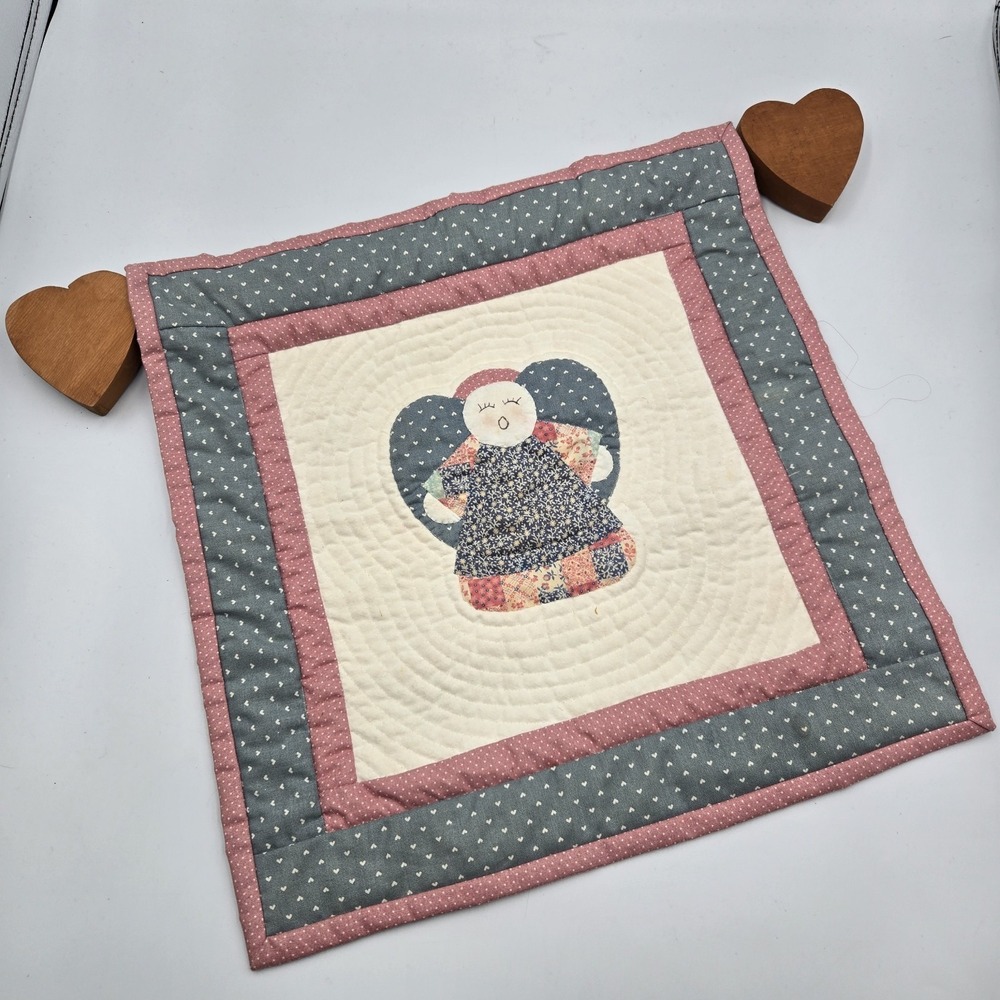 Vtg 92 Handmade Quilt Square Hanging Wood Heart Wall Mount Cottagecore Granny